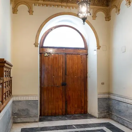 Madame Apartment Bari