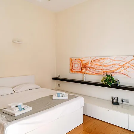 Madame Apartamento *